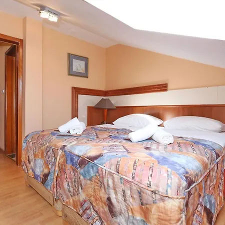 Guest house Tade