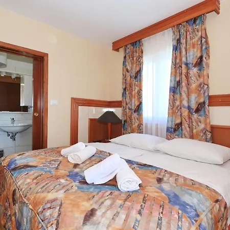 Guest house Tade *
