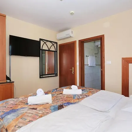 Guest house Tade Debeljak
