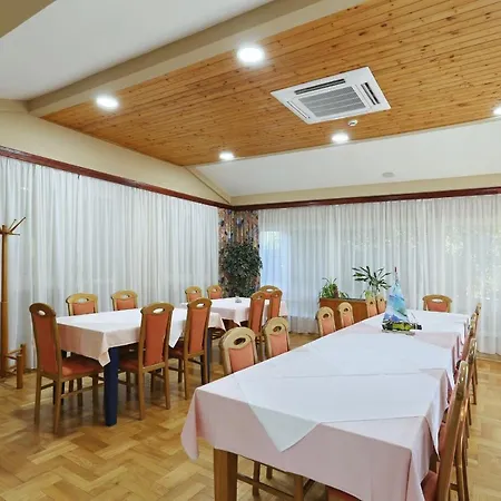 Guest house Tade